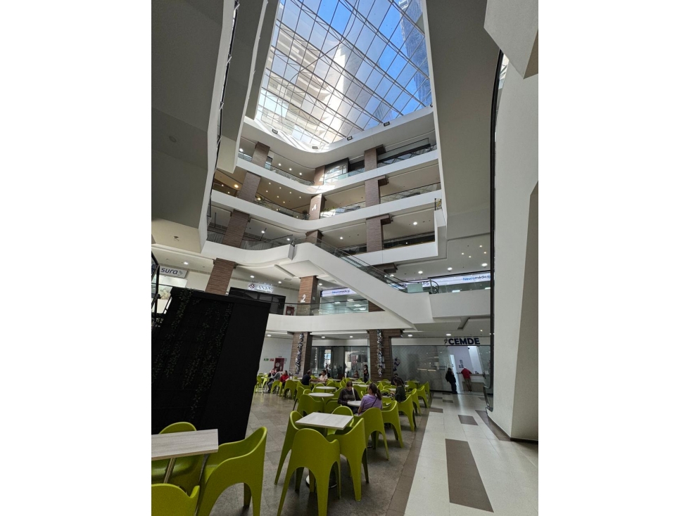 SE RENTA LOCAL COMERCIAL, BURBUJA EN EL CENTRO COMERCIAL MOCAWA — foto 6