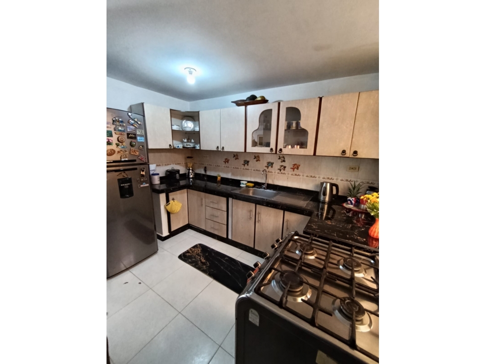 SE VENDE CASA EN EL BARRIO LA MILAGROSA, SECTOR ESTADIO CENTENARIO — foto 3