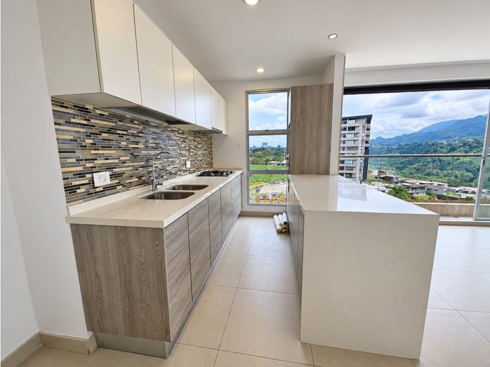 EXCLUSIVO APARTAMENTO EN RENTA EN AV. CENTENARIO — foto 2