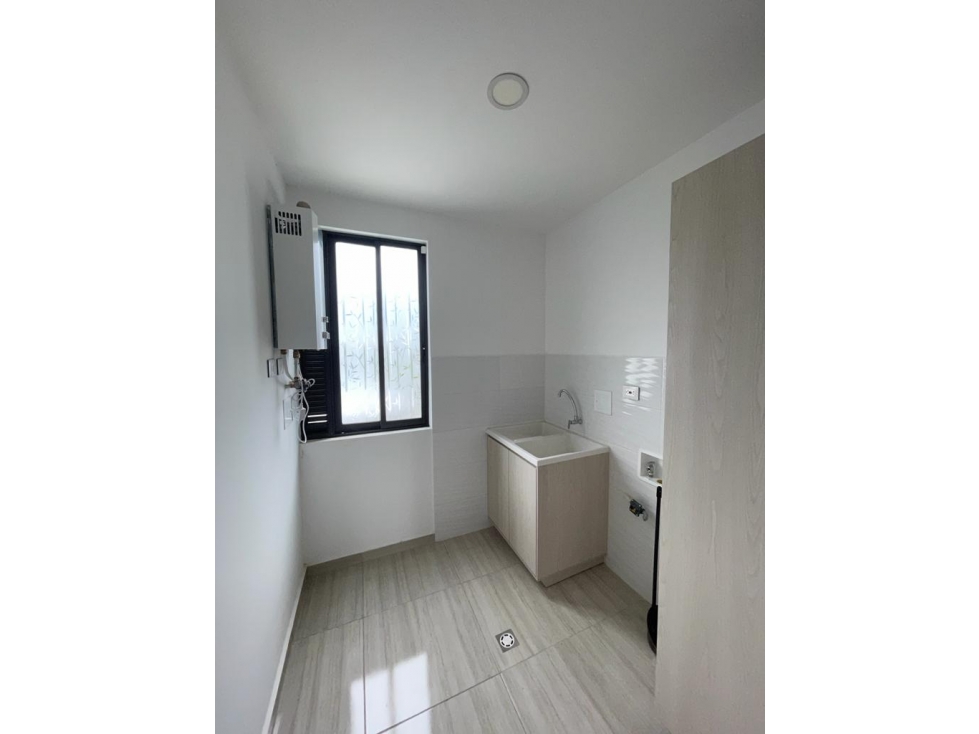 EN VENTA HERMOSA CASA CAMPESTRE EN CONJUNTO CERRADO, VIA CIRCASIA — foto 3
