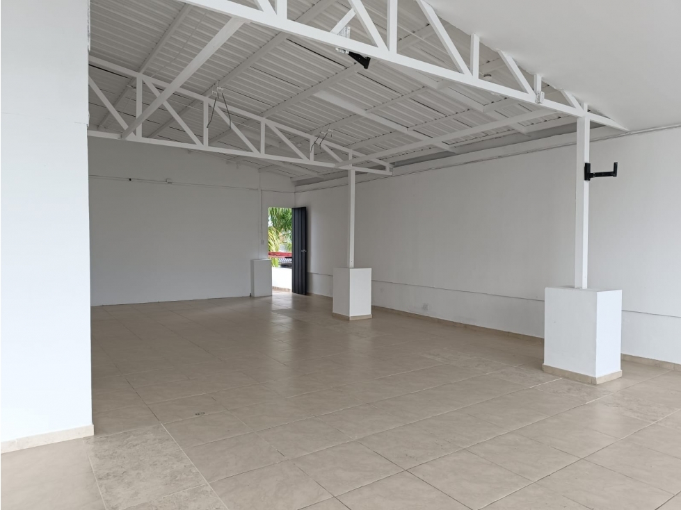 SE RENTA LOCAL COMERCIAL EN EL NORTE DE ARMENIA - 3