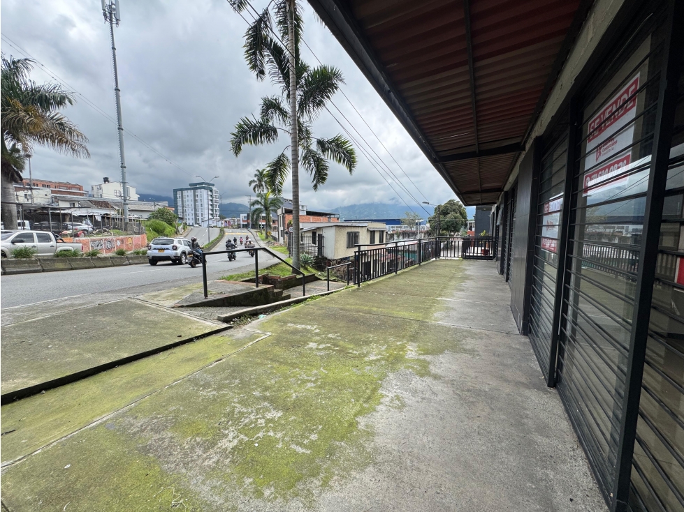 SE VENDE LOCAL EN EDIFICIO ENTRE PARQUES — foto 4