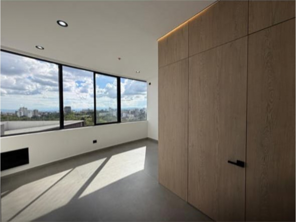 SE RENTA CONSULTOTIO EN LA AV. CENTENARIO — foto 2