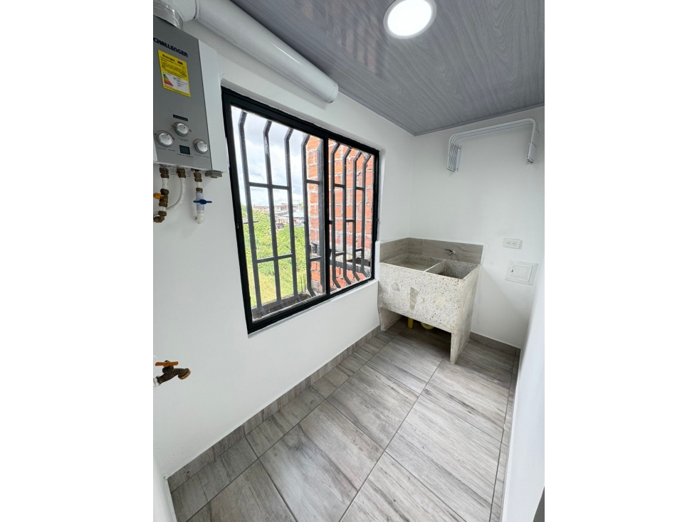SE RENTA APARTAMENTO CON UBICACION CENTRAL EN CIRCASIA, QUINDIO — foto 6