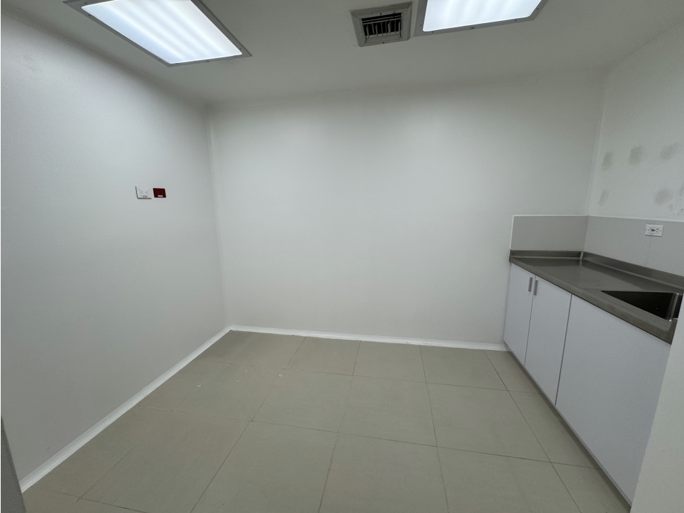 CONSULTORIO PARA LA VENTA EN EL NORTE DE ARMENIA SECTOR FUNDADORES — foto 4
