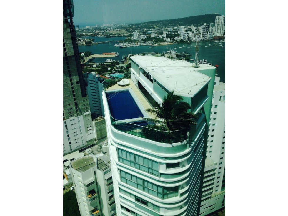 VENTA PENTHOUSE CON PISCINA PRIVADA BOCAGRANDE CARTAGENA