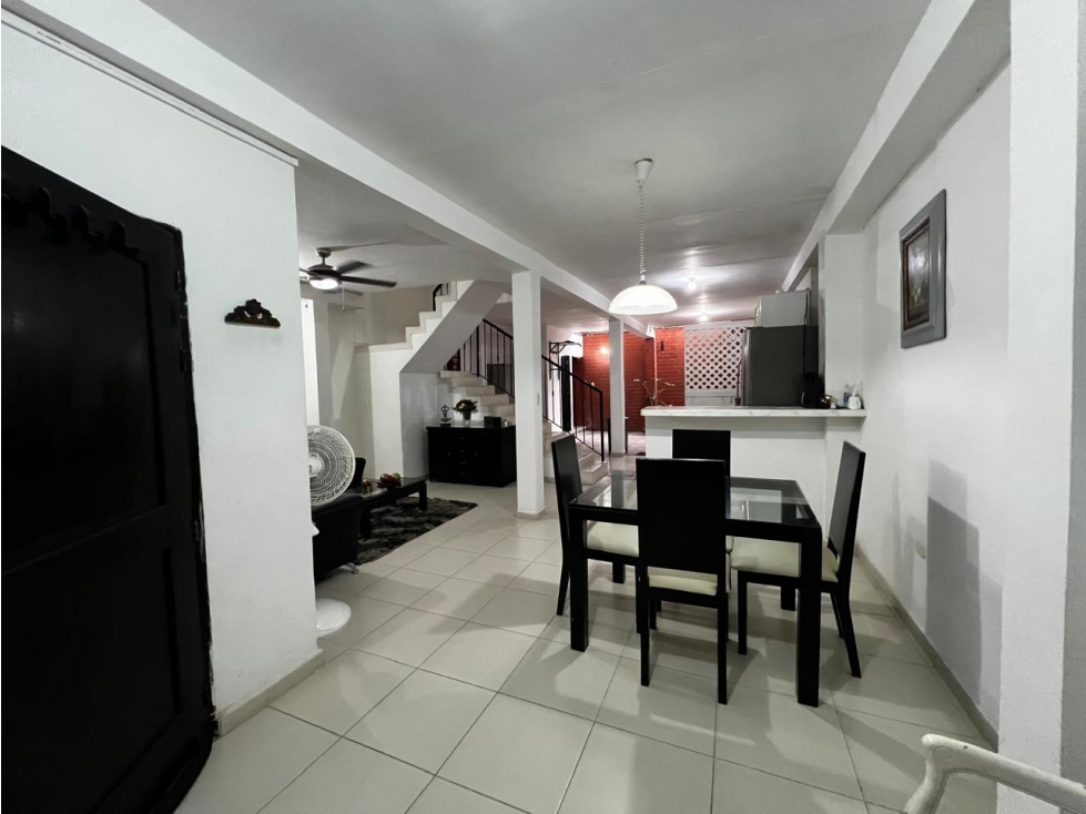 VENTA CASA AMPLIA Y CONFORTABLE SECTOR SANTA CLARA SANTA MARTA — foto 2