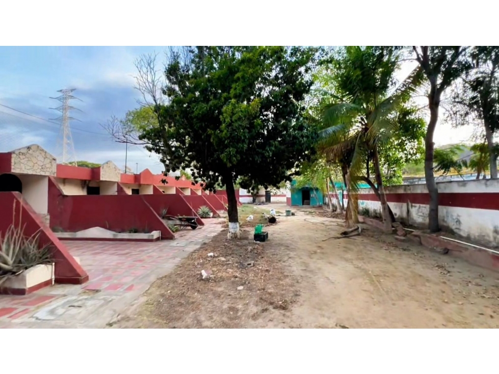 VENTA Y/O ARRIENDO LOTE CON EXCELENTE UBICACION TRONCAL SANTA MARTA