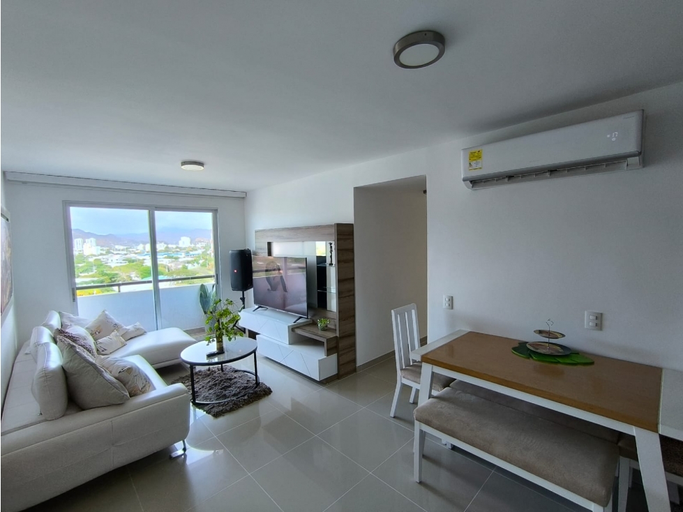 VENTA DE APARTAMENTO EN BAVARIA CON HERMOSA VISTA Y REMODELADO — foto 6
