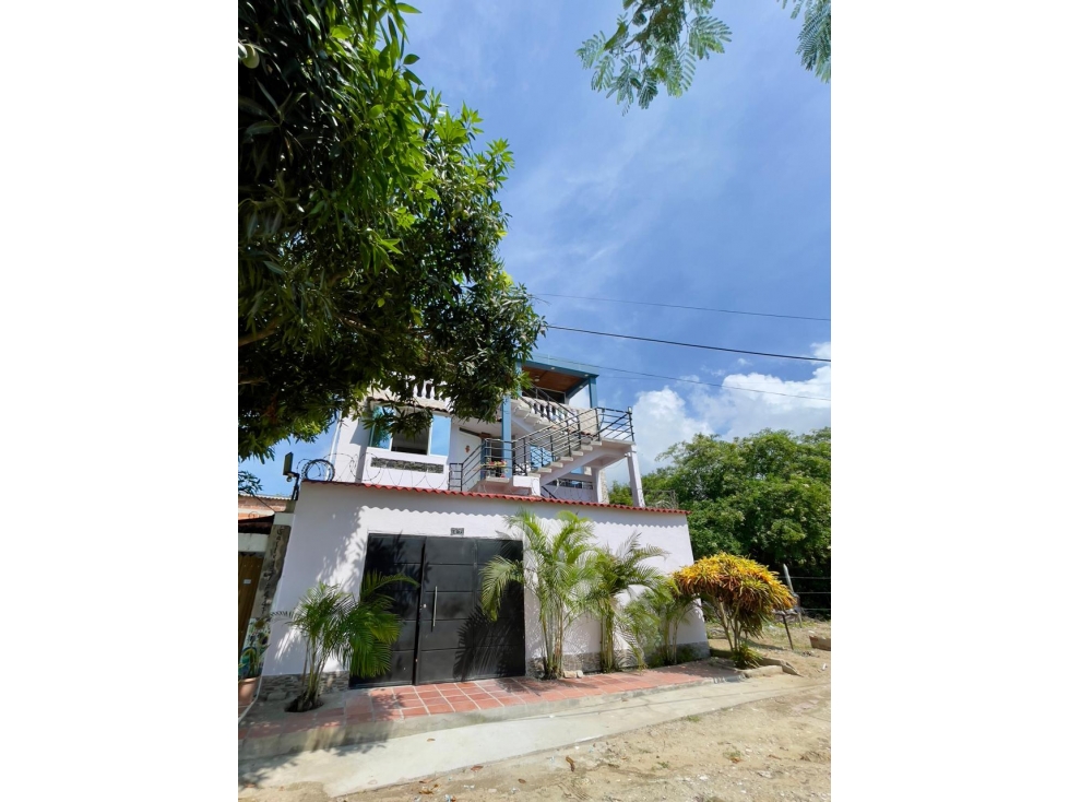 CABAÑA-APARTAMENTOS VENTA yARRIENDO FRENTE A PLAYA DORMIDA SANTA MARTA