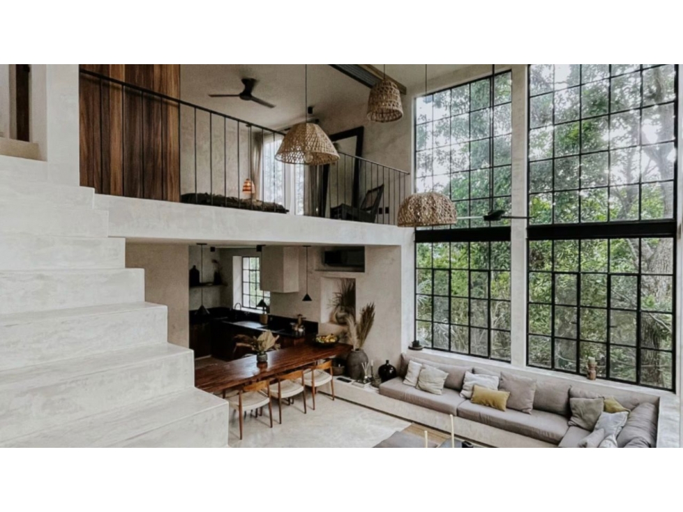 Penthouse 2BR Jungle Apartment with Rooftop Pool