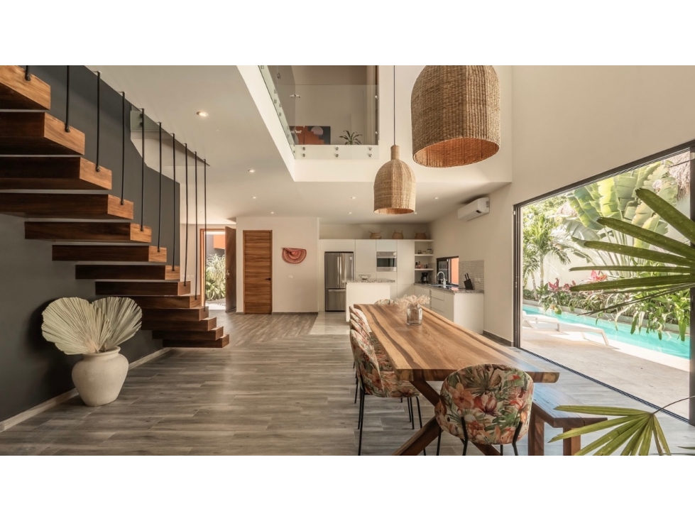 High-End 4-Bedroom Villa in Tulum - 1