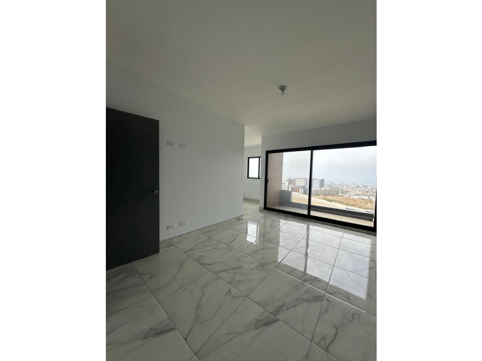 VENTA DE RESIDENCIA CON VISTA AL MAR EN COLINAS DEL SAUZAL ENSENADA - 3