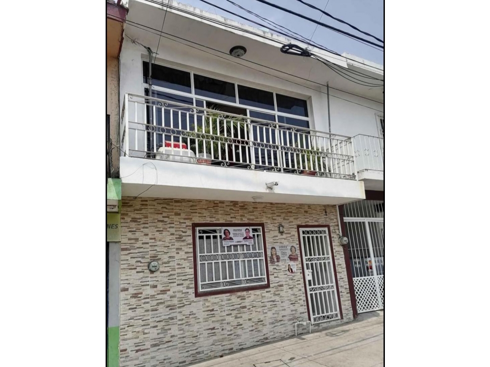 CASA EN VENTA RECIEN REMODELADA CENTRO COLIMA - 2