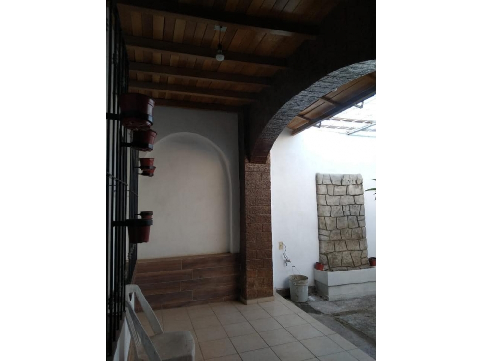 BELLISIMA CASA EN EL CHIVATO COLIMA, CERCA DE LA CARRETERA — foto 3