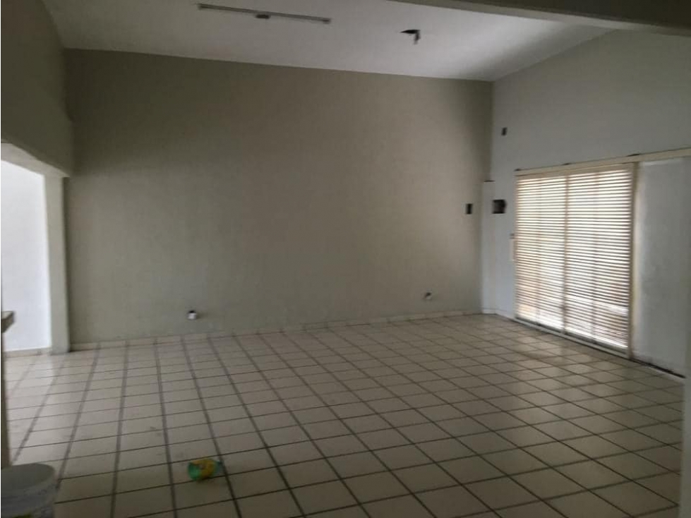 LOCAL COMERCIAL EN ESQUINA Y SOBRE AUTOPISTA GUADALAJARA - COLIMA - 2