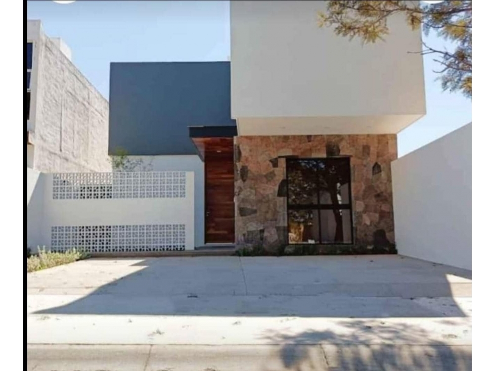 CASA EN VENTA COTO RESIDENCIAL HACIENDA REAL VILLA DE ÁLVAREZ COLIMA - 1