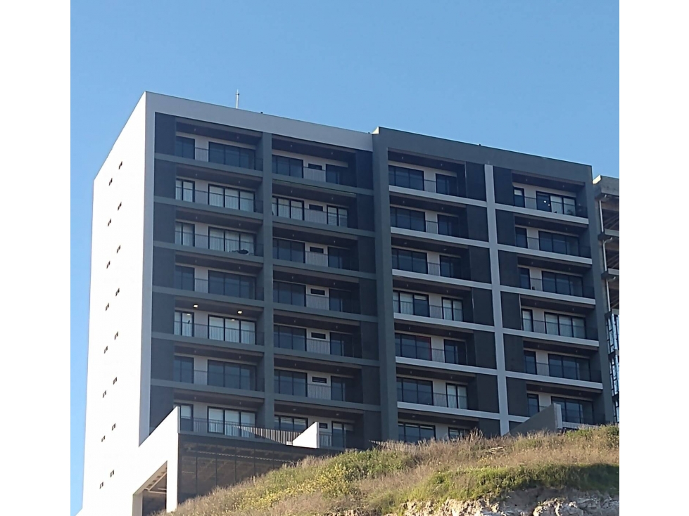 SE VENDE PEN HOUSE ZONA DORADA, CONECTA CON JARDINES DE AGUA CALIENTE