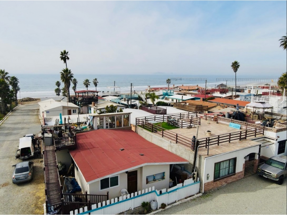 VENTA DE CASA EN RENÉ'S RESIDENCIAL, PLAYAS DE ROSARITO AMPLIA TERRAZA