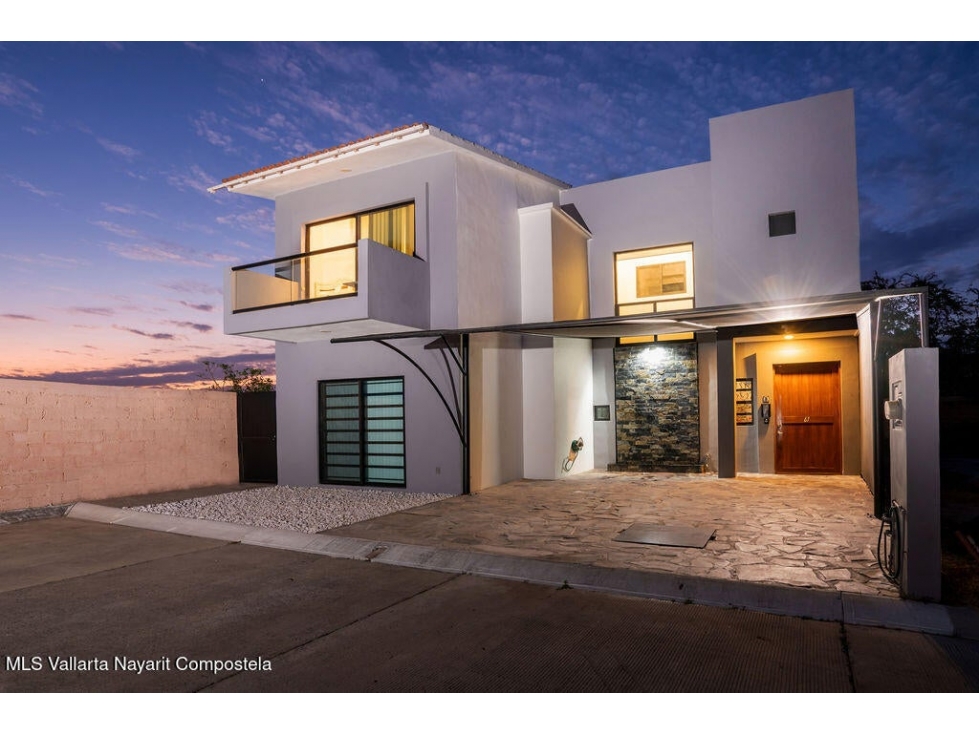 CASA EN VENTA EN VENTA EN LA COMUNIDAD AGAVE AZUL BUCERIAS - 1