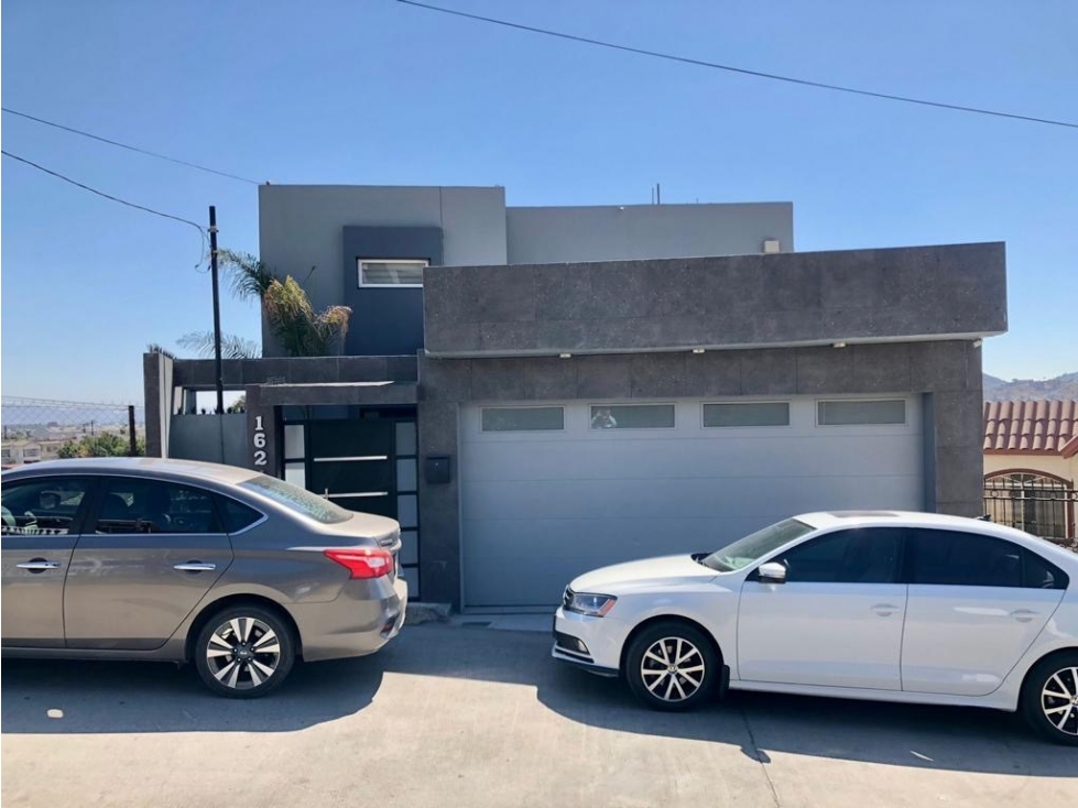 VENTA DE RESIDENCIA EN LOMAS DE VALLE VERDE ENSENADA