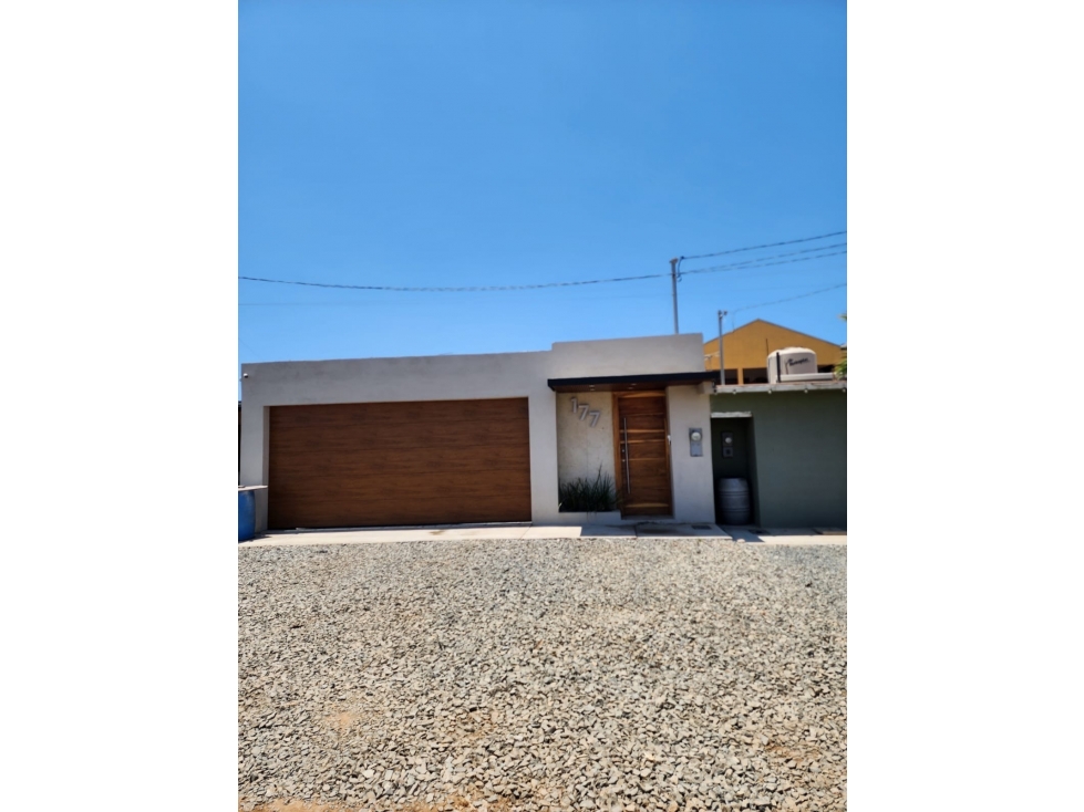 VENTA DE CASA DE UN PISO EN PLAYAS DE CHAPULTEPEC, ENSENADA