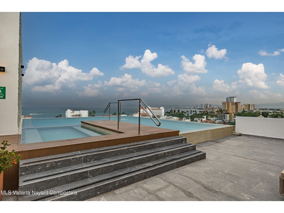 DEPARTAMENTO EN VENTA EN OPORTO CONDOMINIO EN PUERTO VALLARTA