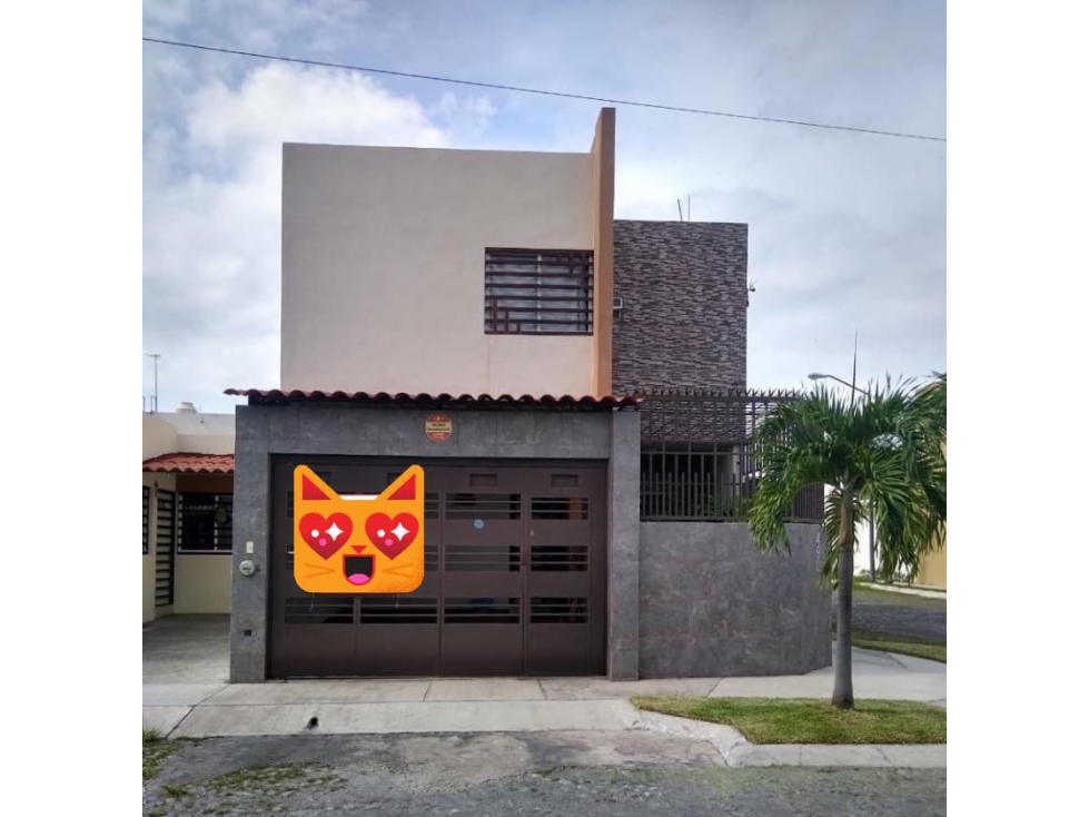 HERMOSA CASA EN ESQUINA EN FRACC. RINCONADA DEL PEREYRA COLIMA