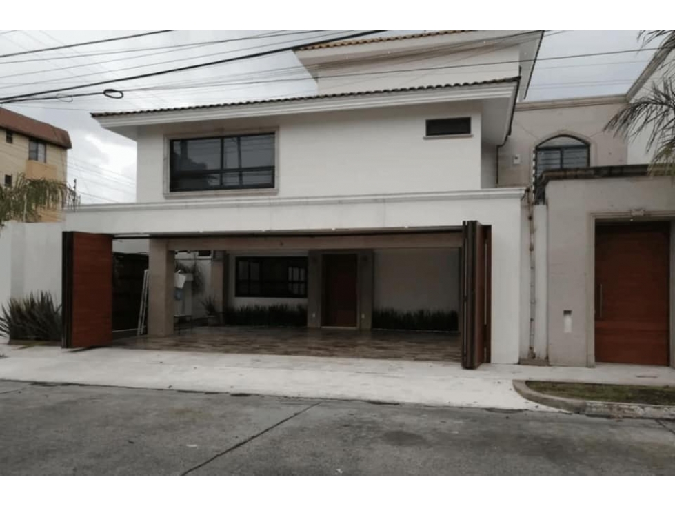 HERMOSA CASA EN VENTA EN BOSQUES DE LA VICTORIA GUADALAJARA JALISCO - 2