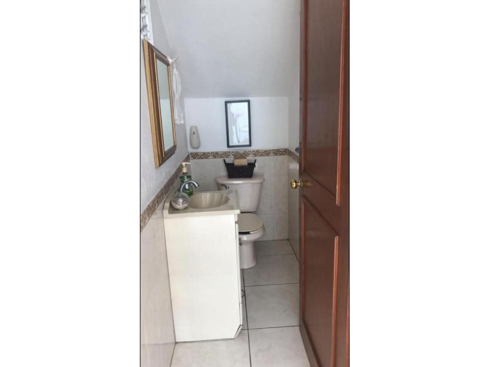 SE VENDE CASA CON ALBERCA EN VILLA DE ALVAREZ NORTE CERCA QR - 2