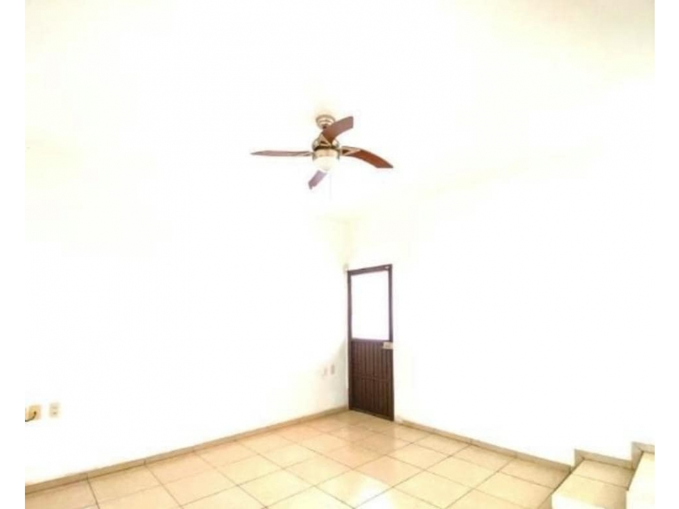CASA EN VENTA EN FRACC. VILLA IZCALLI VILLA DE ALVAREZ COLIMA - 4