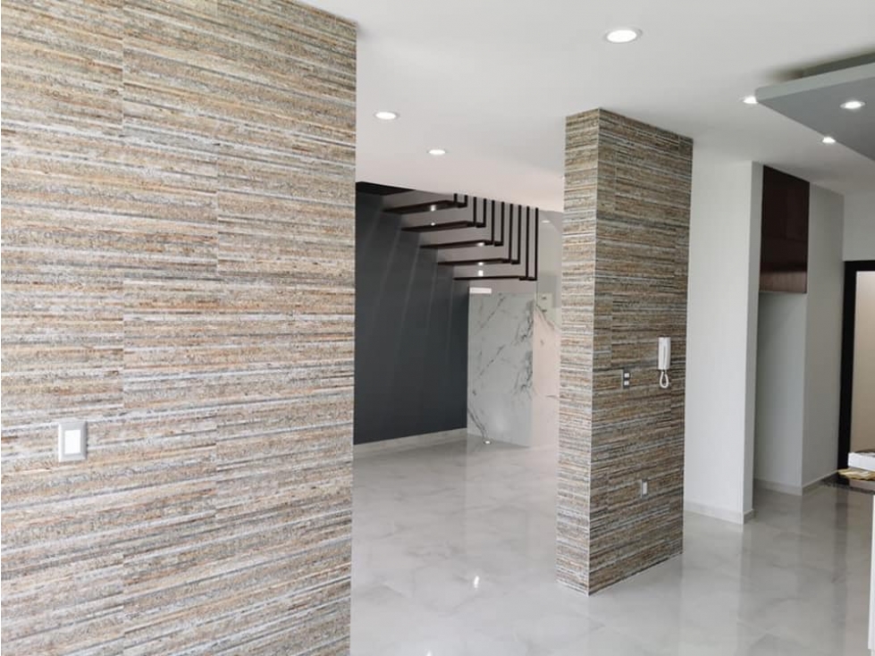 HERMOSA CASA EN VENTA EN FRACC. COLINAS DEL REAL VILLA DE ALVAREZ - 3
