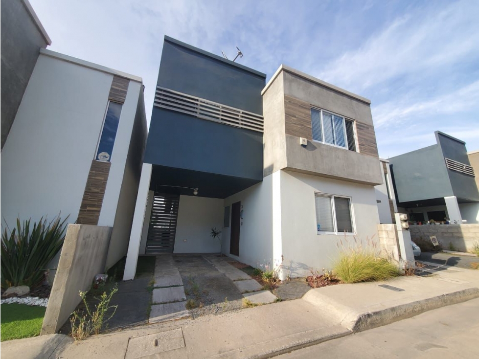 CASA EN VENTA EN PRIVADA SOLANA TIJUANA AMUEBLADA Y EQUIPADA - 2