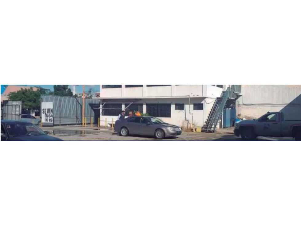 TERRENO EN VENTA DE 1500M2 ZONA URBANA RIO TIJUANA - 2