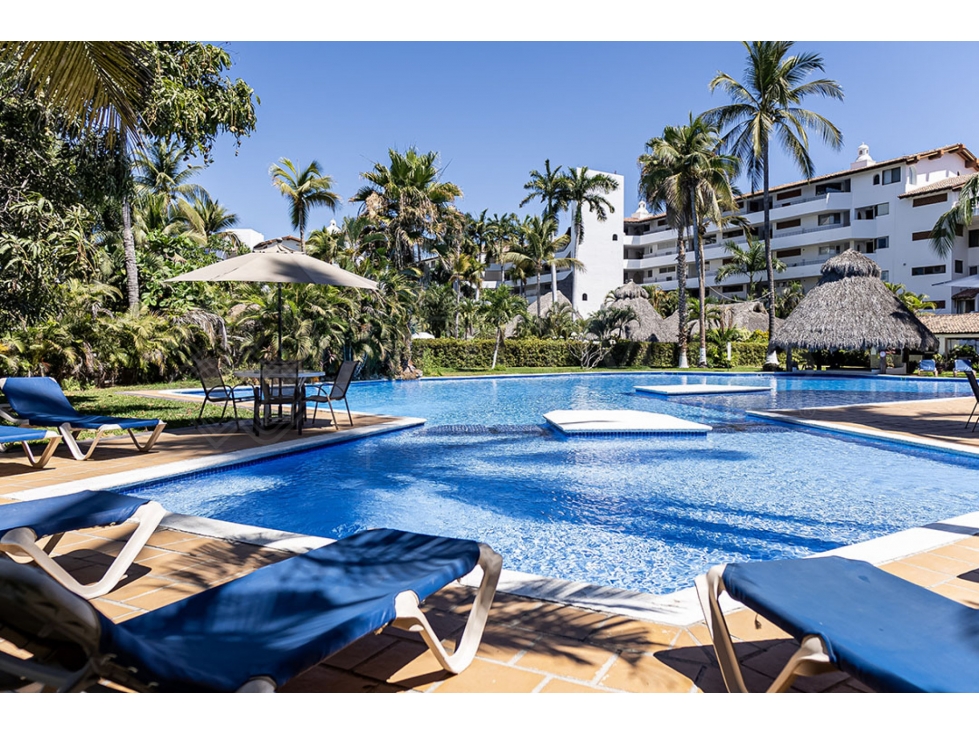 EN VENTA CONDOMINIO DE 2 RECÁMARAS Y 2 BAÑOS ÁREA DE MARINA VALLARTA - 2