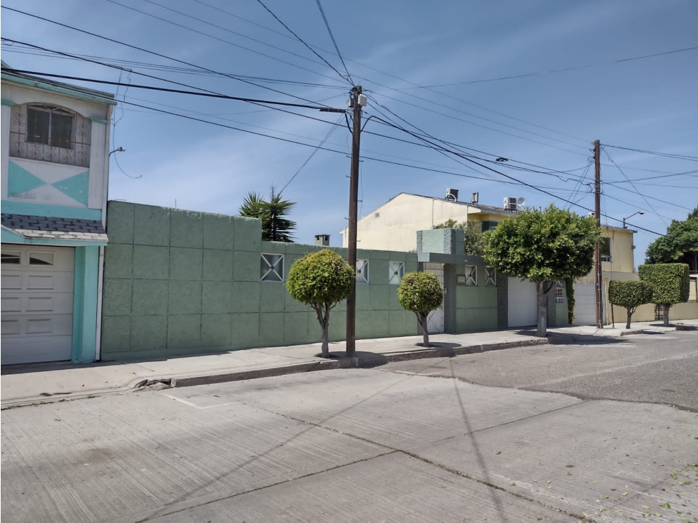 CASA EN VENTA EN FRACCIONAMIENTO EL MIRADOR DE 5 RECAMARAS — foto 2