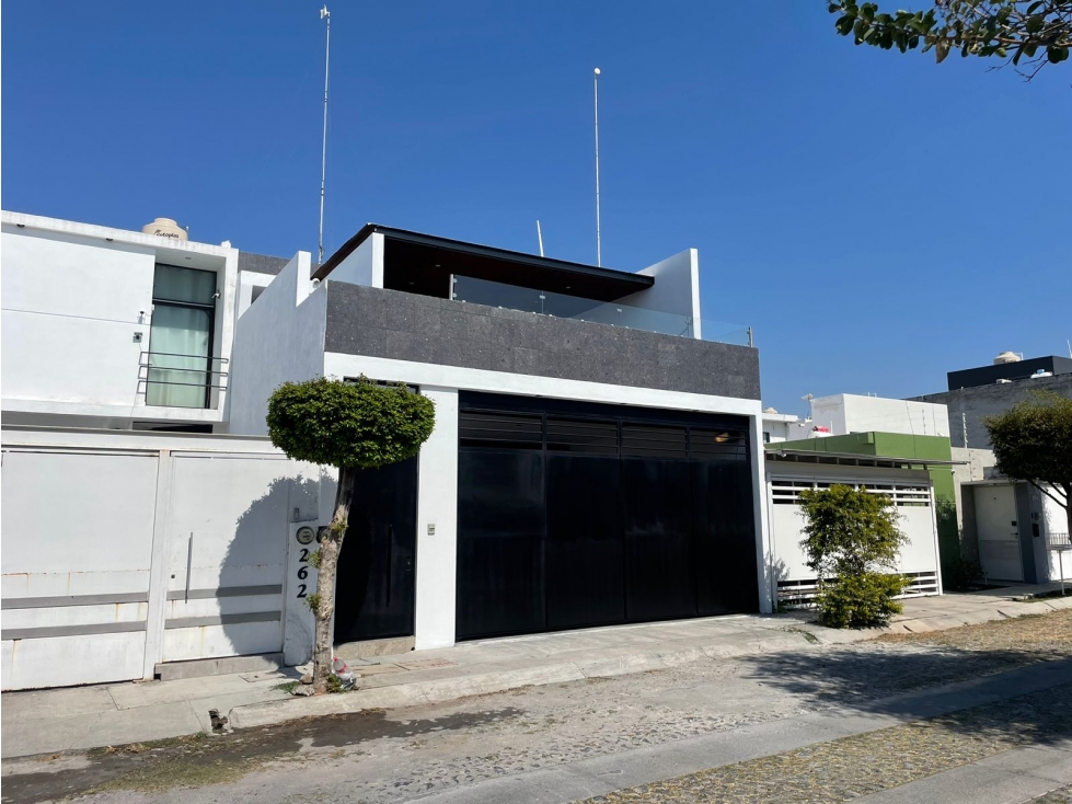 SE RENTA CASA RINCON DEL COLIBRI COLIMA DE DOS PLANTAS Y 4 RECAMARAS - 2