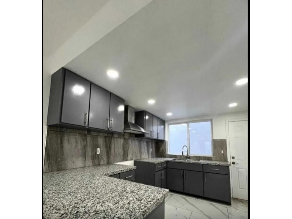 CASA EN LA MESA LOMAS CERCA DE, 5Y10 DÍAZ ORDAZ CHAPULTEPEC CALIFORNIA — foto 2