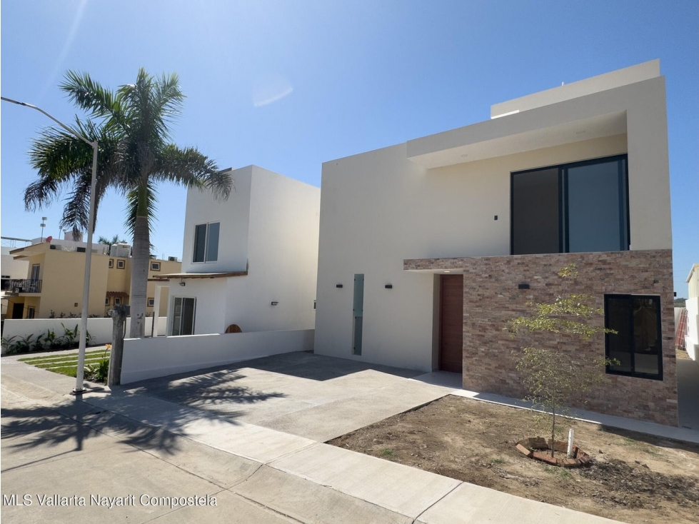CASA HABITACION EN VENTA EN COTO REAL CAMPESTRE BUCERIAS - 2