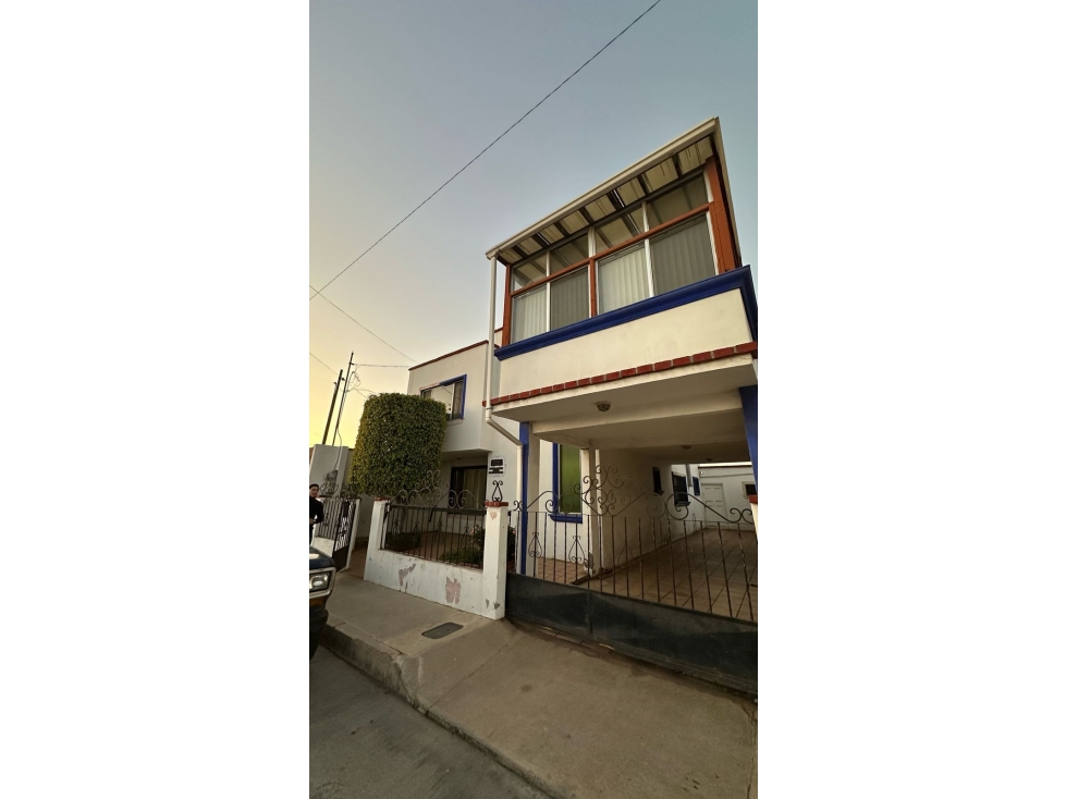 VENTA DE CASA EN ZONA CENTRICA FRACCIONAMIENTO NUEVA ENSENADA — foto 2