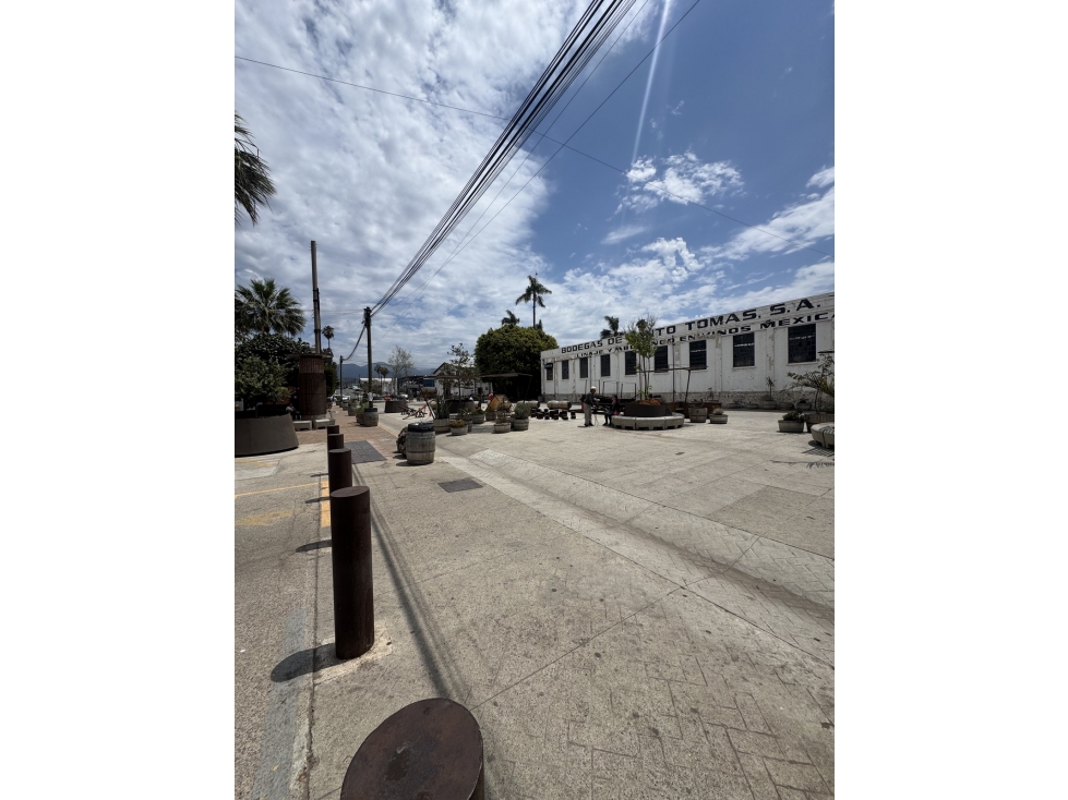 BODEGA COMERCIAL EN RENTA EN PLAZA SANTO TOMÁS ENSENADA - 2
