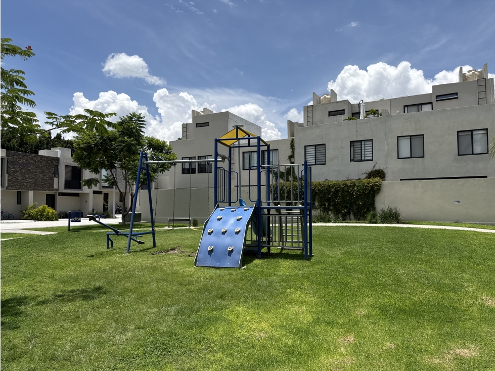 VENTA CASA JARDINES SANTA ANITA, ZOI RESIDENCIAL, TLAJOMULCO DE ZUÑIGA - 2