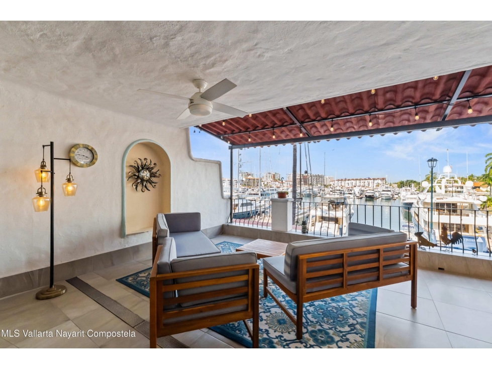 CONDOMINIO EN VENTA EN MARINA LAS PALMAS 1 PUERTO VALLARTA JALISCO — foto 2