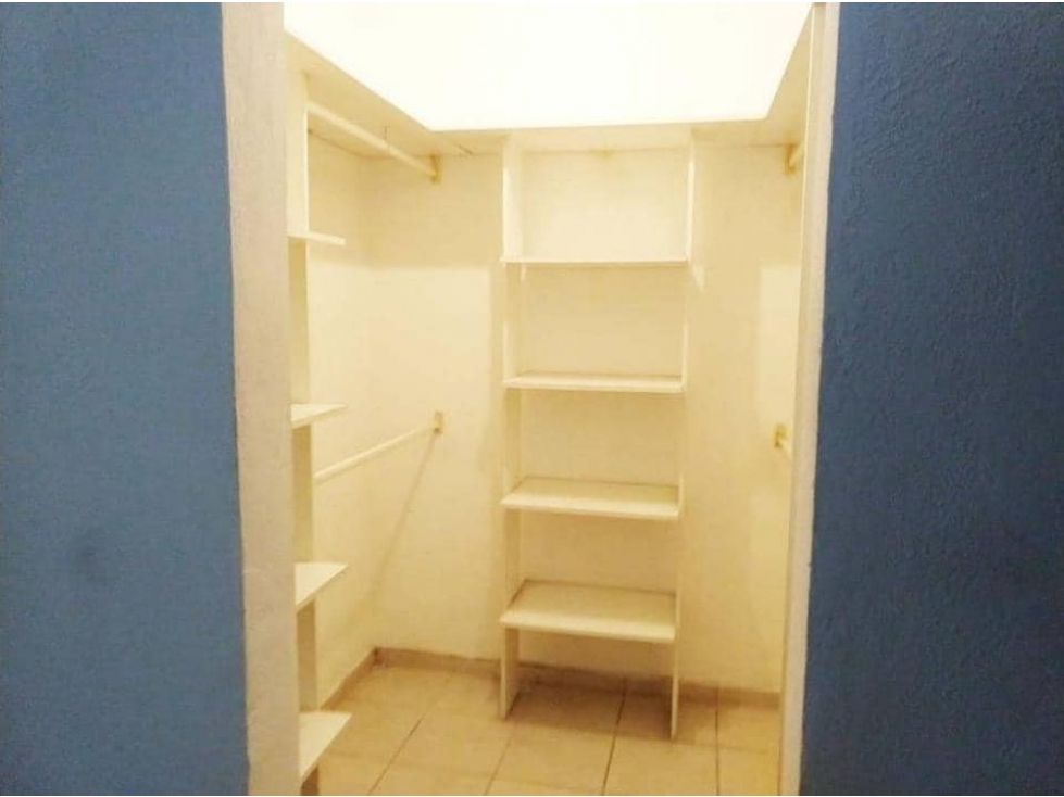 EN VENTA HERMOSA CASA EN COLONIA ESMERALDA SUR COLIMA — foto 3