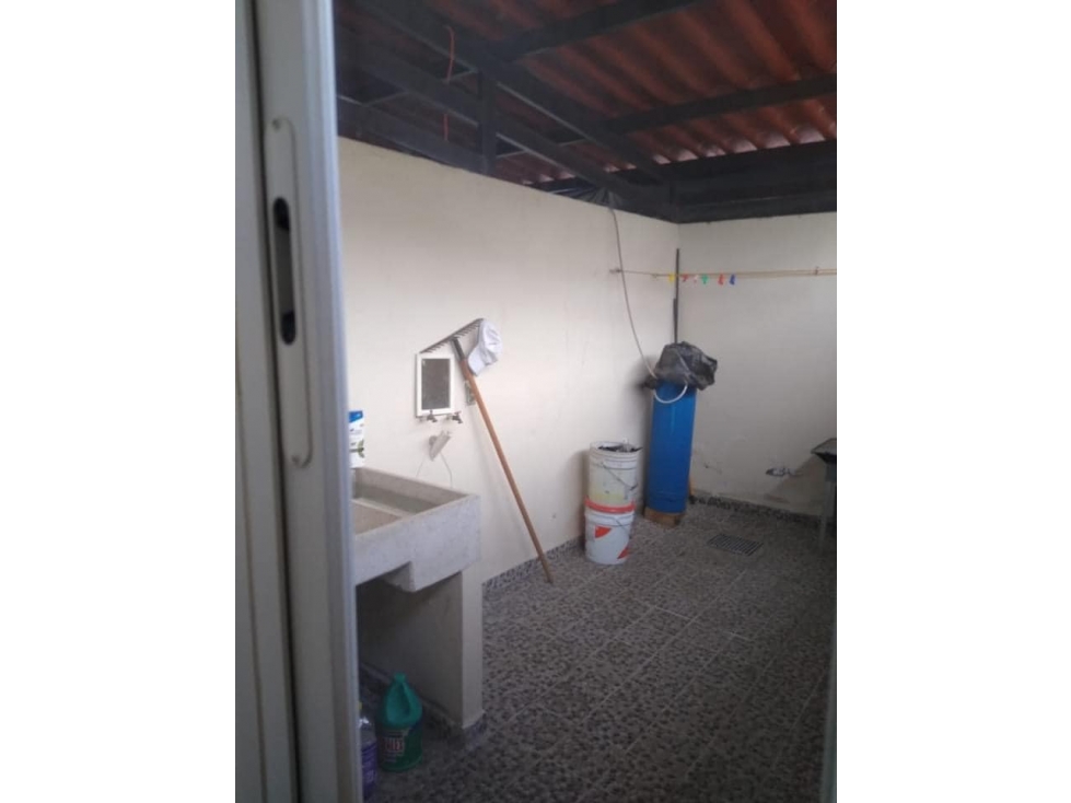 HERMOSA CASA EN ESQUINA EN FRACC. RINCONADA DEL PEREYRA COLIMA — foto 5
