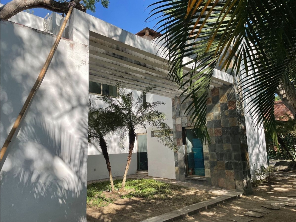 ESPECTACULAR CASA EN EL FRACCIONAMIENTO LAS PAROTAS EN COLIMA — foto 3