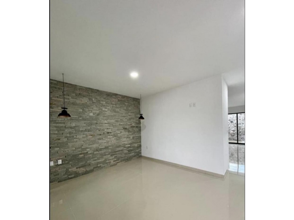 HERMOSA RESIDENCIA EN PREVENTA A DOS MINUTOS DEL HOSPITAL REGIONAL — foto 3