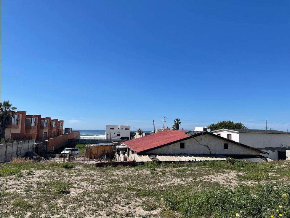 SE VENDE TERRENO CON VISTA AL MAR DE 923 M2 EN ROSARITO - 3