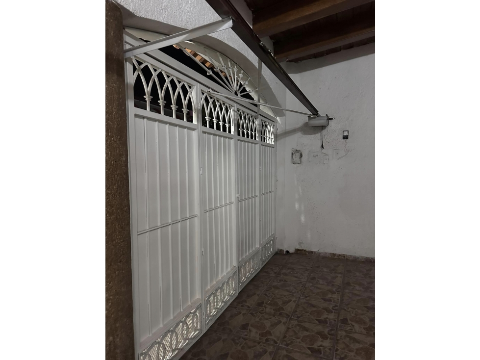 LINDA CASA EN VENTA DOS PLANTAS Y DOBLE ALTURA VILLA DE ALVAREZ COLIMA — foto 3