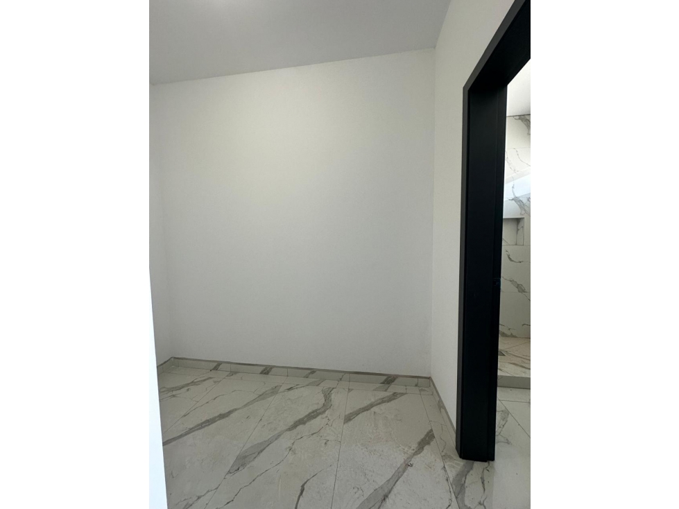 VENTA AMPLIA CASA AL FINAL AV. REFORMA BOSQUE DE LOS OLIVOS ENSENADA - 3